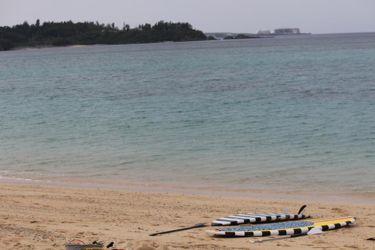 Tropical Surf House Okinawa Hotel Onna Exterior photo
